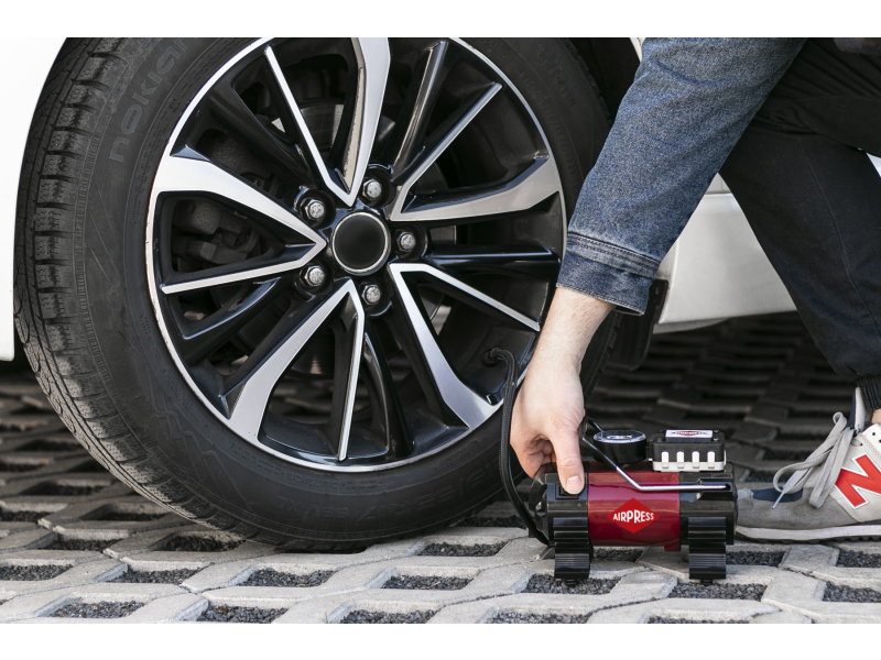 Compresor de aire para inflar los neumáticos del coche: mejores modelos